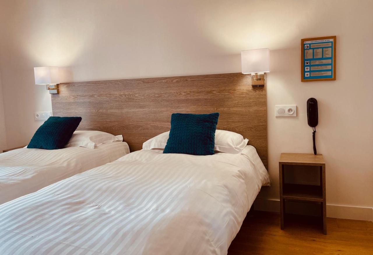 Hotel Courbet Juan-les-Pins Bagian luar foto