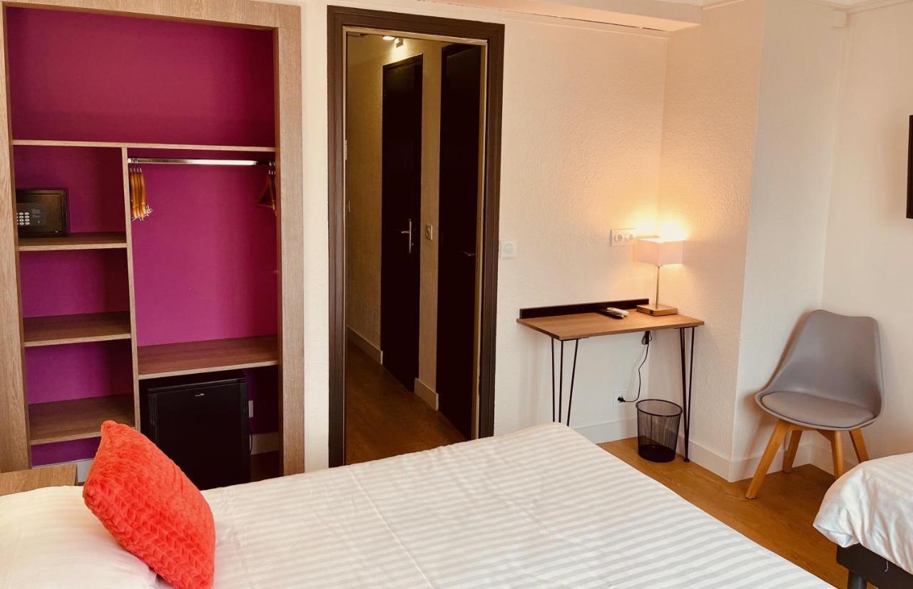 Hotel Courbet Juan-les-Pins Bagian luar foto
