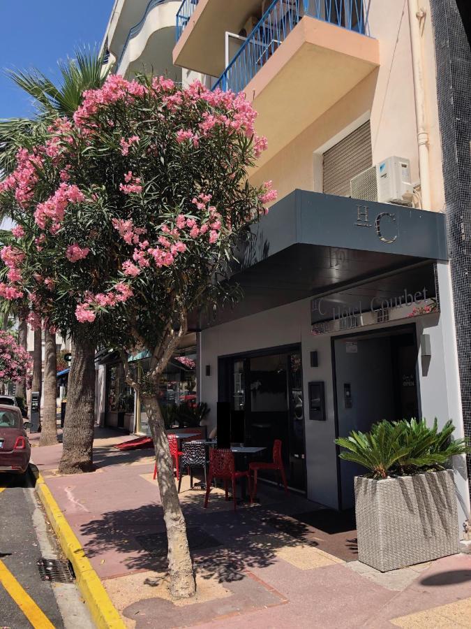 Hotel Courbet Juan-les-Pins Bagian luar foto